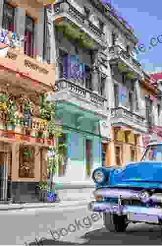 Travel In Havana 2: A Look See